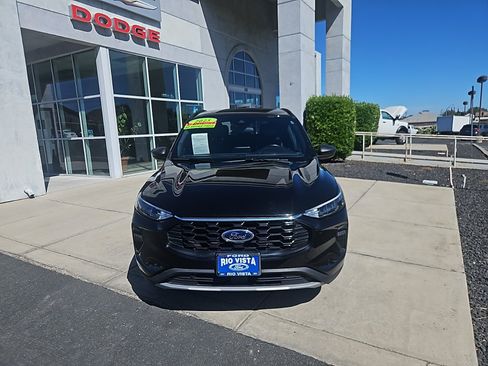 Used 2025 Ford Escape ST-Line FWD image 8