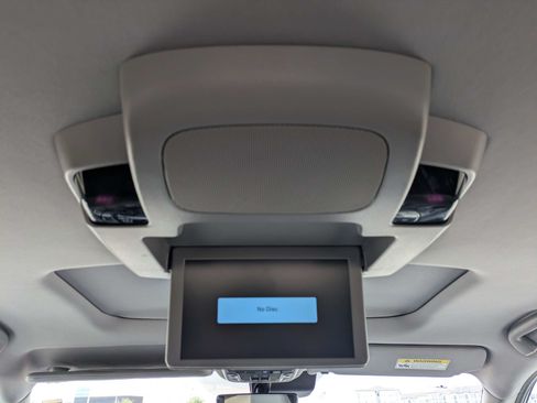 Used 2021 Honda Pilot Elite image 24