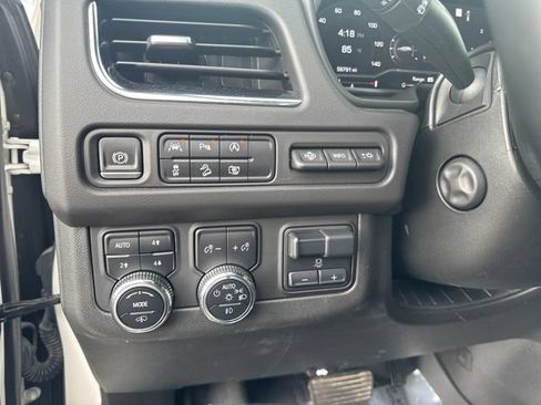 Used 2023 GMC Yukon AT4 w/ AT4 Premium Plus Package AWD/4WD image 11