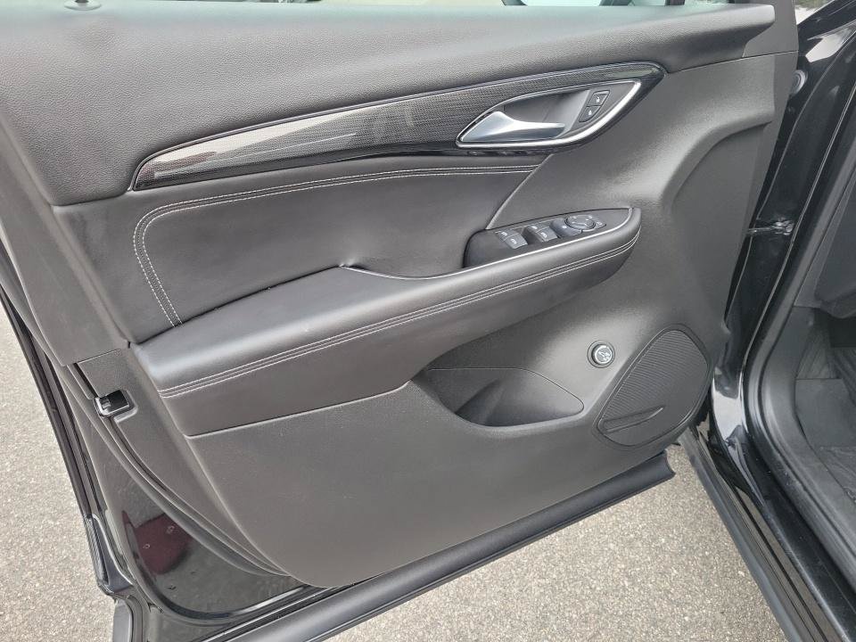 Used 2021 Buick Envision Preferred AWD/4WD image 32