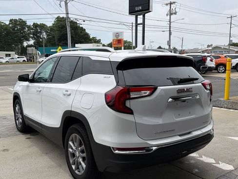 Used 2023 GMC Terrain SLT w/ Infotainment Package II AWD/4WD image 7