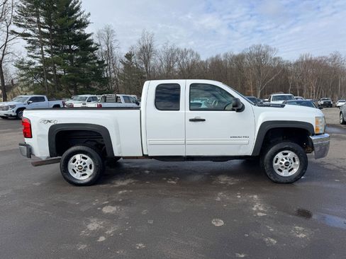 Used 2011 Chevrolet Silverado 2500 LT image 6