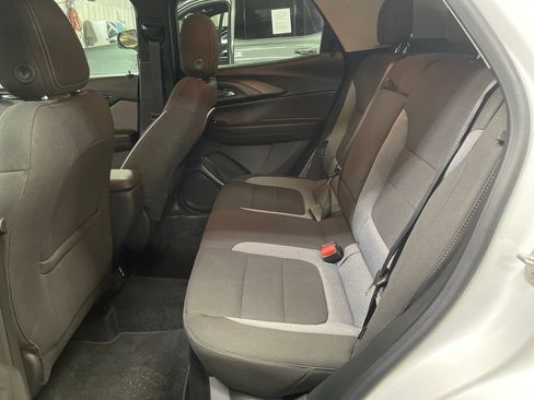 Used 2024 Chevrolet TrailBlazer LT w/ Convenience Package AWD/4WD image 22