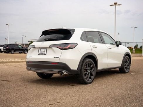 Used 2024 Honda HR-V Sport image 7
