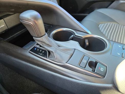 Used 2021 Toyota Camry SE w/ Cold Weather Package image 26