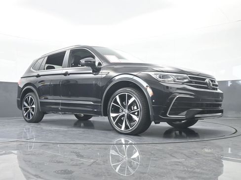 Used 2022 Volkswagen Tiguan SEL R-Line image 72