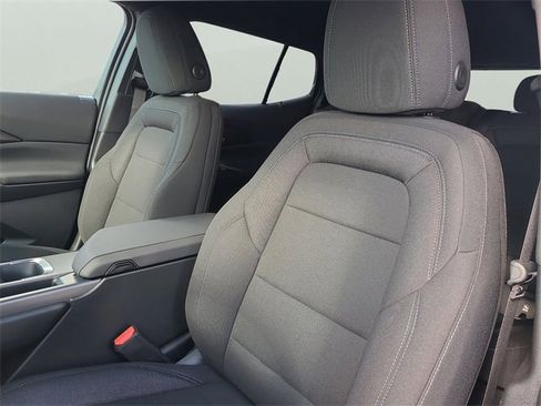 New 2026 Chevrolet Equinox EV LT image 23