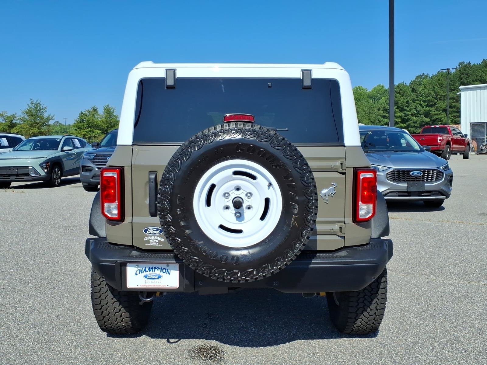 New 2026 Ford Bronco Heritage Edition AWD/4WD image 24
