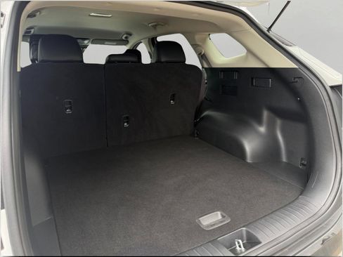 Used 2025 Kia Sportage EX FWD image 17