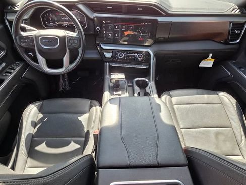 Used 2023 GMC Sierra 1500 Denali AWD/4WD image 10