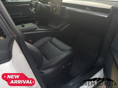 Used 2022 Tesla Model X Plaid image 21