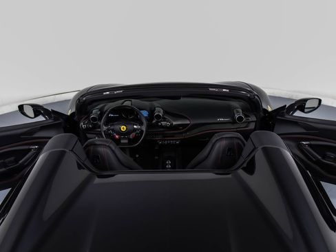 Certified 2022 Ferrari F8 Tributo image 23
