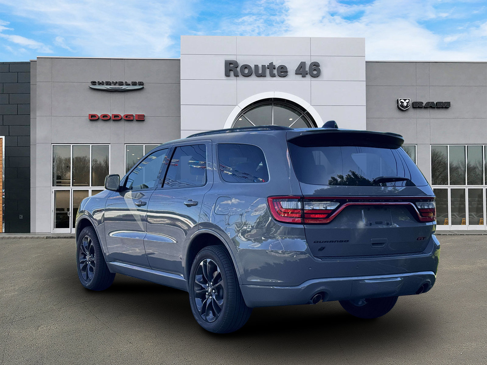 Used 2025 Dodge Durango GT AWD/4WD image 4