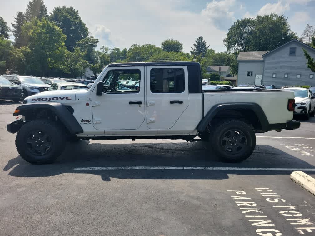 Used 2022 Jeep Gladiator Mojave w/ Trailer Tow Package AWD/4WD image 6