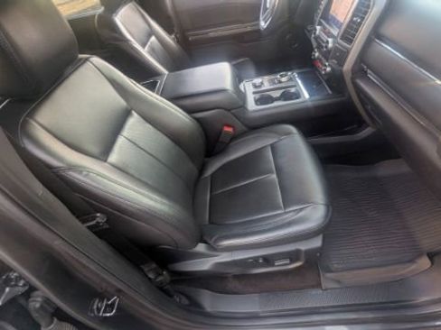Used 2021 Ford Expedition Max XLT image 19