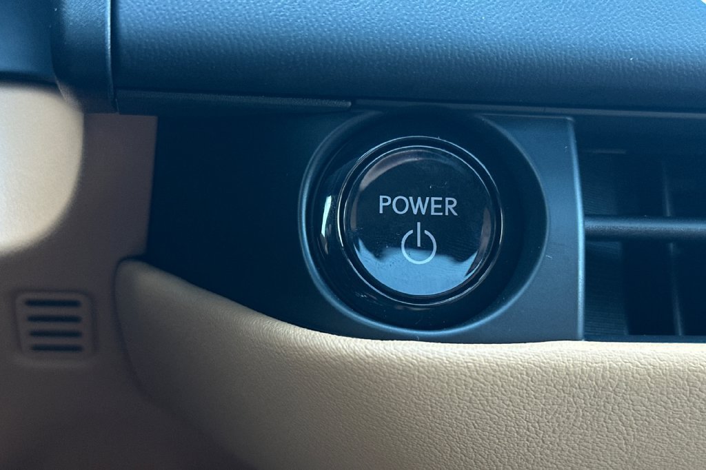 Used 2026 Lexus ES 350e w/ Convenience Package FWD image 21