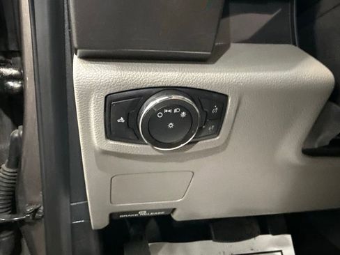 Used 2018 Ford F250 XLT w/ Snow Plow Prep Package image 15