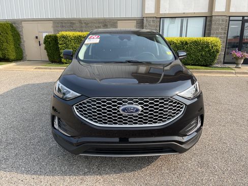 Certified 2024 Ford Edge SEL w/ Convenience Package AWD/4WD image 9