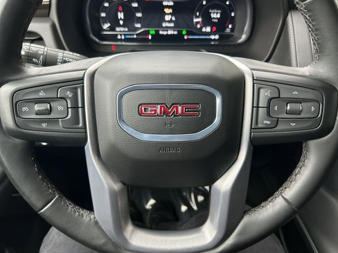 Used 2024 GMC Yukon SLE image 26