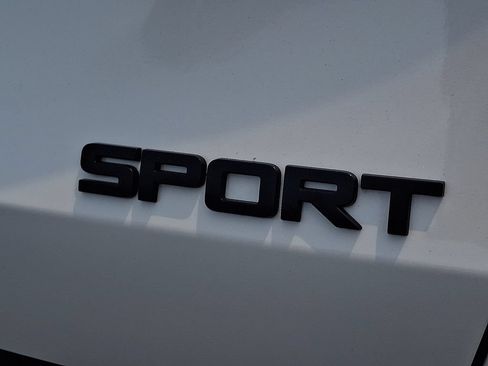 Used 2025 Honda HR-V Sport image 29