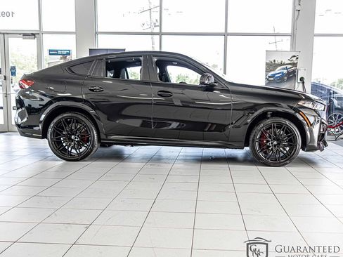 Used 2025 BMW X6 M Competition w/ Executive Package image 10