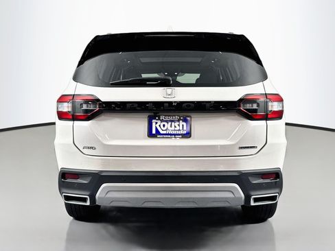 Certified 2024 Honda Pilot Touring image 6