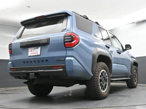 Used 2025 Toyota 4Runner TRD Off-Road image 27