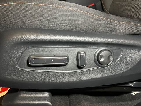 Used 2025 Honda CR-V Sport image 19