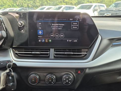 Used 2024 Chevrolet Trax LS FWD image 32