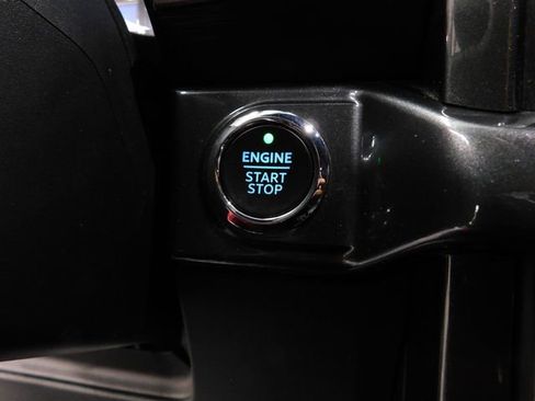 Used 2022 Ford F150 XLT w/ Equipment Group 302A High image 25