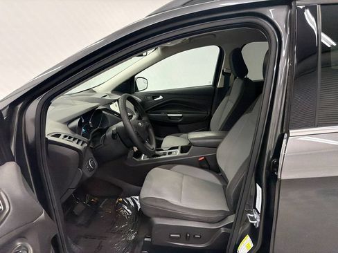 Used 2018 Ford Escape SE w/ SE Sync 3 Package FWD image 9
