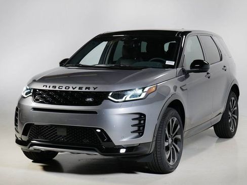 Used 2025 Land Rover Discovery Sport Dynamic SE image 1