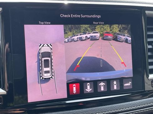 Used 2023 Chrysler Pacifica Touring-L w/ S Appearance Package FWD image 28