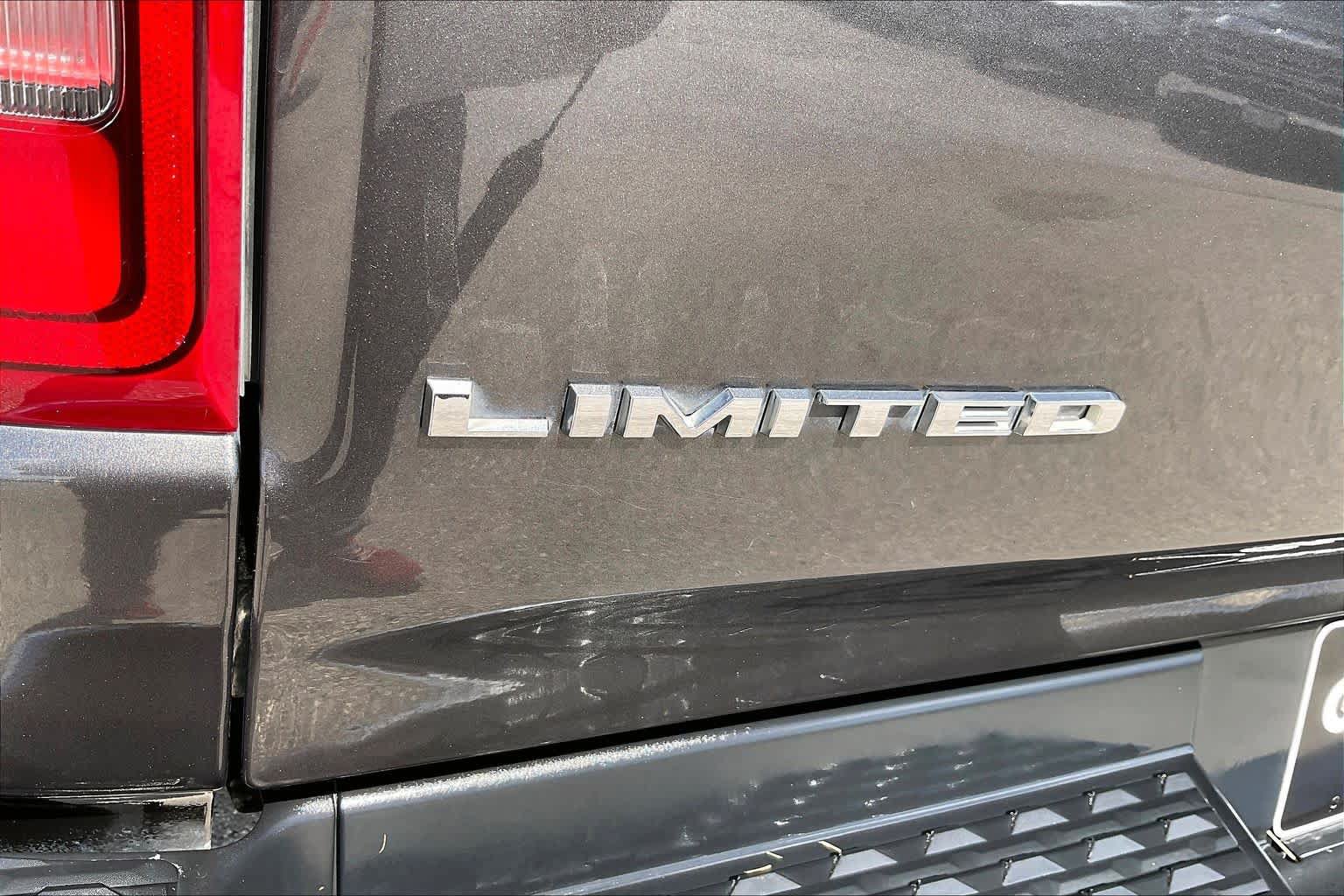 Used 2019 RAM 1500 Limited AWD/4WD image 10