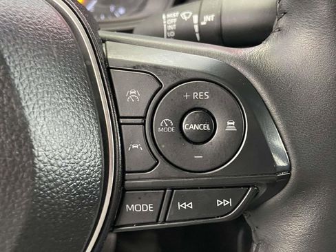 Used 2025 Toyota Corolla SE image 26