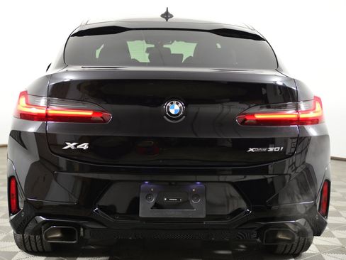 Used 2024 BMW X4 xDrive30i w/ Premium Package image 8