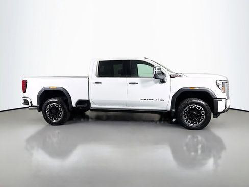 New 2025 GMC Sierra 3500 Denali w/ Denali Reserve Package image 8