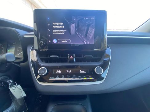 Used 2024 Toyota Corolla LE image 20