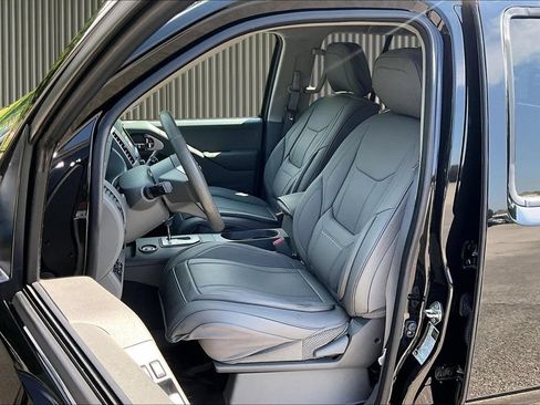 Used 2020 Nissan Frontier SV AWD/4WD image 27