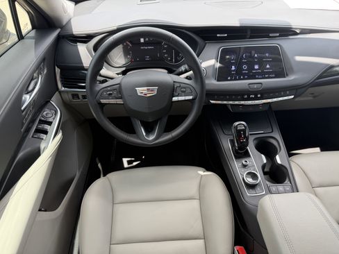 Certified 2023 Cadillac XT4 Premium Luxury FWD image 13