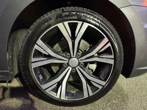 Used 2022 Volkswagen Passat 2.0T SE image 32