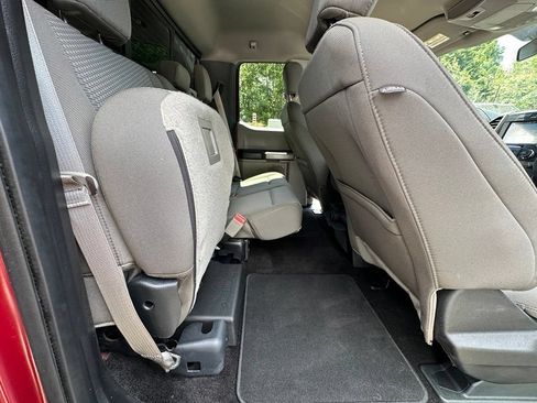 Used 2018 Ford F150 XLT w/ Equipment Group 302A Luxury AWD/4WD image 28