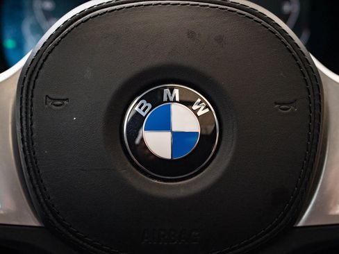 Used 2024 BMW X3 M40i w/ Premium Package image 28