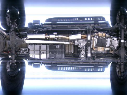 Used 2025 Ford F250 Lariat w/ Tremor Off-Road Package image 24