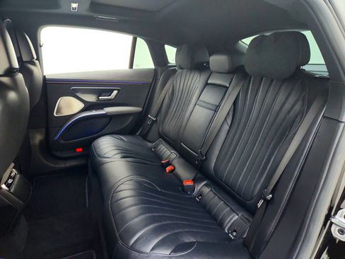 Certified 2022 Mercedes-Benz EQS 580 EQS 580 image 21