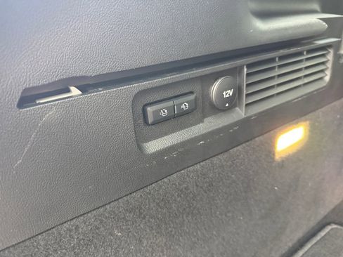 Used 2018 Lincoln MKX Reserve w/ Luxury Package image 18