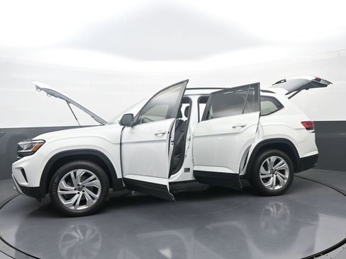 Used 2021 Volkswagen Atlas SE w/ Towing Package FWD image 40
