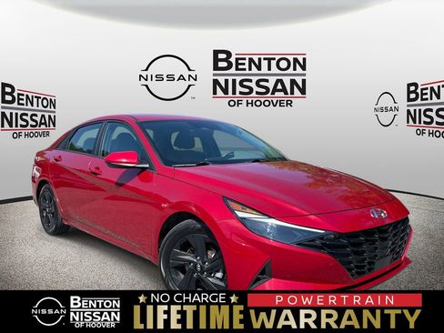 Used 2021 Hyundai Elantra SEL w/ Convenience Package FWD image 1