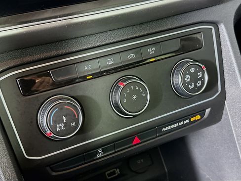 Used 2018 Volkswagen Atlas Launch Edition image 16