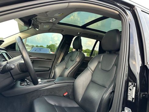 Used 2017 Volvo XC90 T6 Momentum w/ Vision Package AWD/4WD image 17
